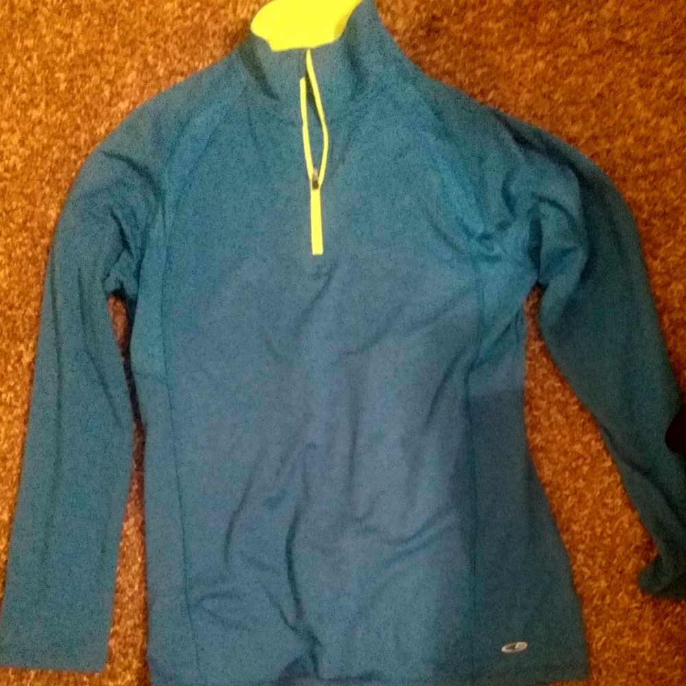 Athletic shirt